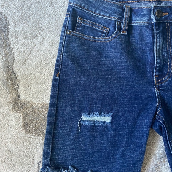 Vigoss // Marley Bermuda Denim Short // Size 27 - Picture 3 of 10